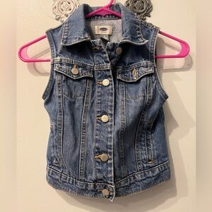 Old Navy denim vest girls size (8)